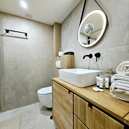 Le Magnum Riviera - Maison Proche De La 昂蒂布